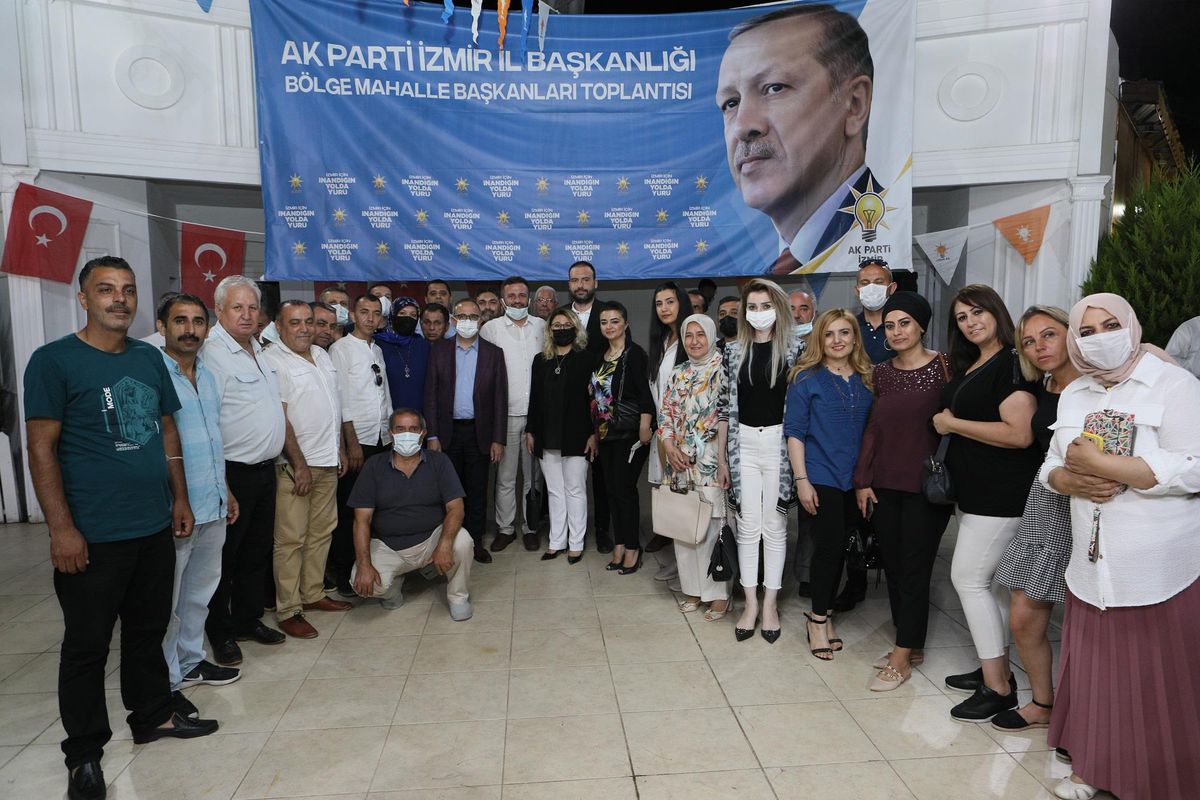 AK Partili Kerem Ali Sürekli: "İzmir, tercihlerinde bir kırılma noktasına yaklaşıyor"