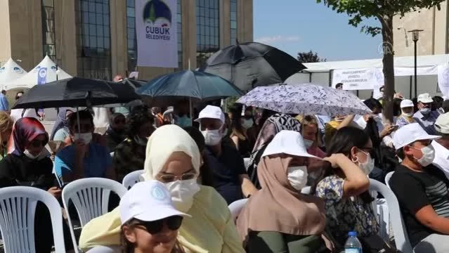 AYBÜ Tıp Fakültesi yeni mezunlarını verdi