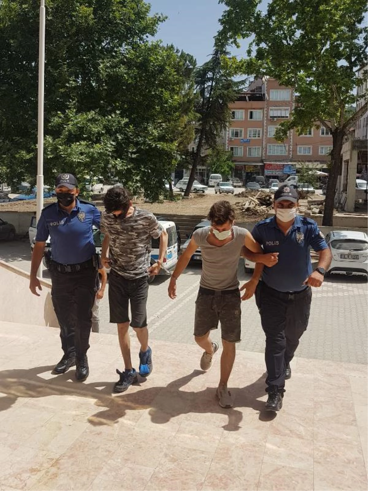 Bursa\'da 2 motosiklet hırsızlığına 2 tutuklama