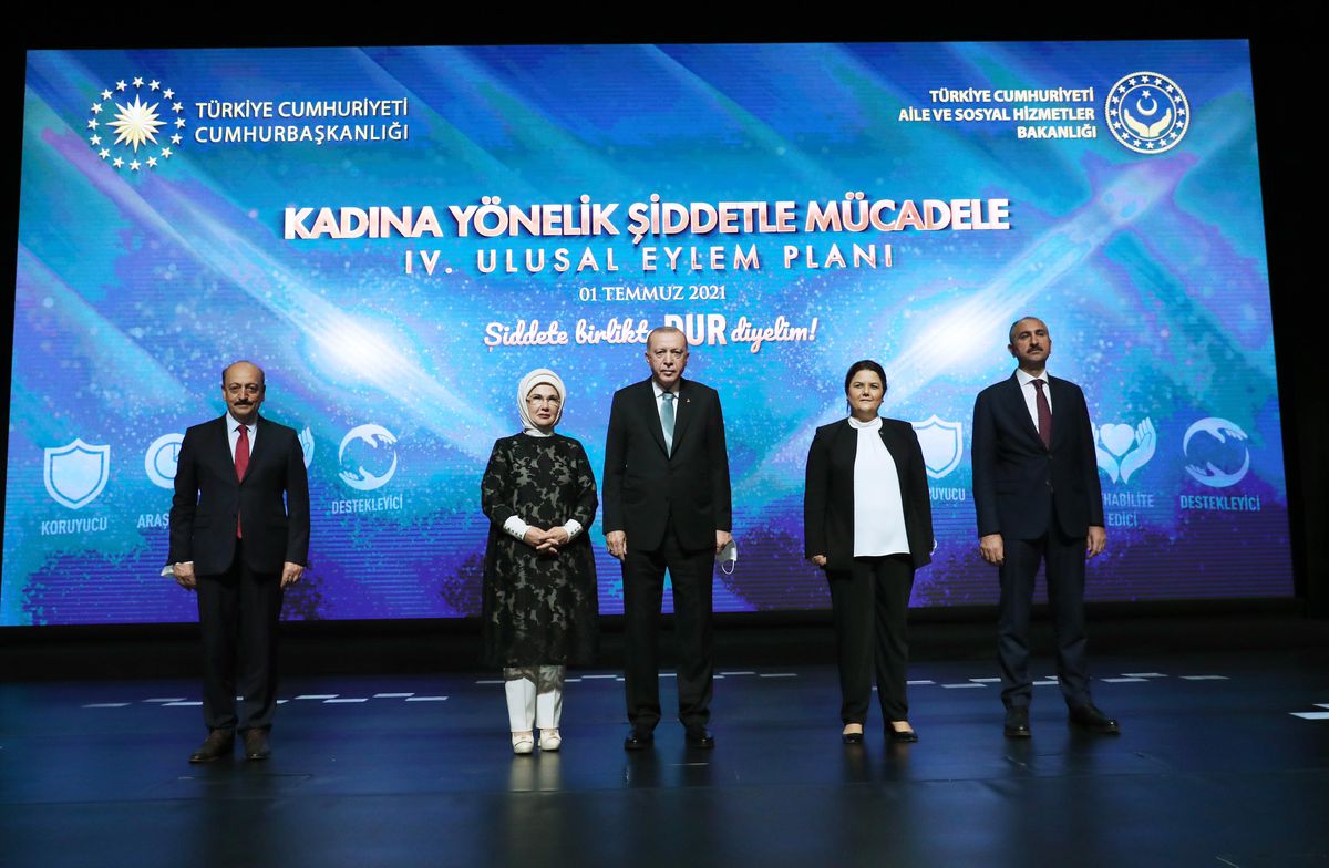 Son dakika haber... Cumhurbaşkanı Erdoğan, Kadına Yönelik Şiddetle Mücadele 4. Ulusal Eylem Planı Tanıtım Toplantısı\'nda konuştu: (3)