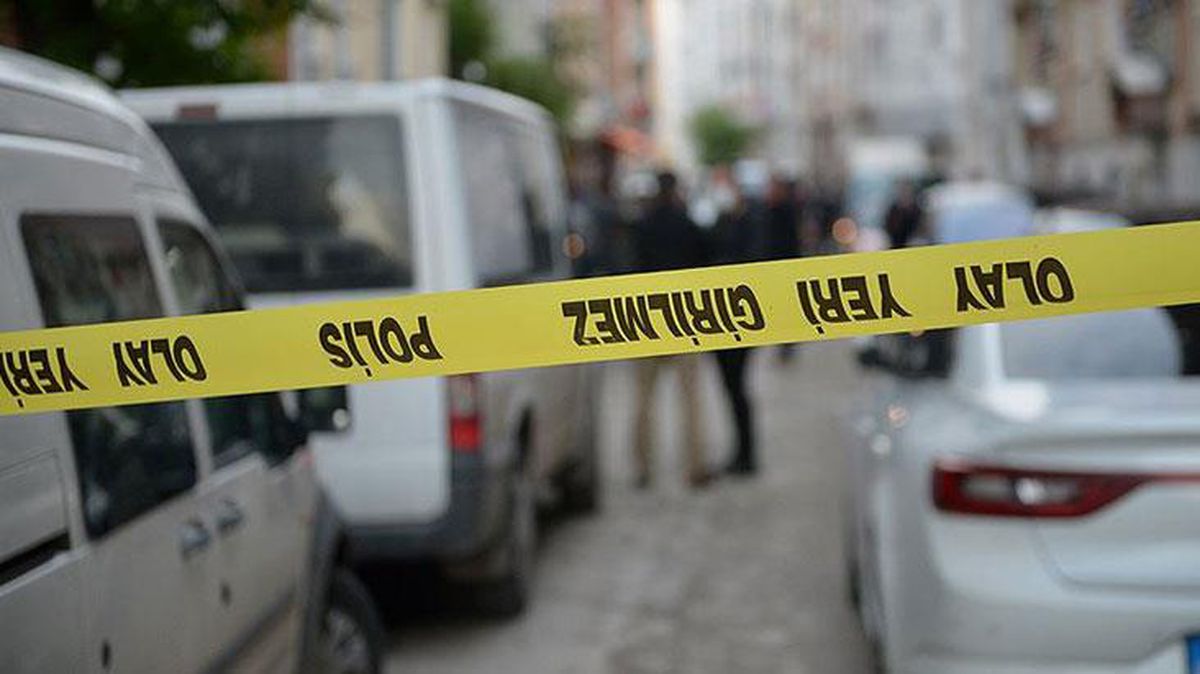 Esenyurt\'ta bir kadın, kendisinden ayrılmak isteyen bekçi sevgilisini rehin aldı