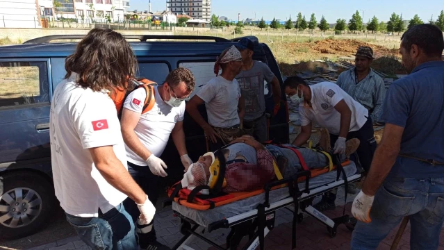 Konya'da inşaattan düşen işçi yaralandı