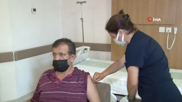 Konya'da üçüncü doz aşı uygulamasına başlandı