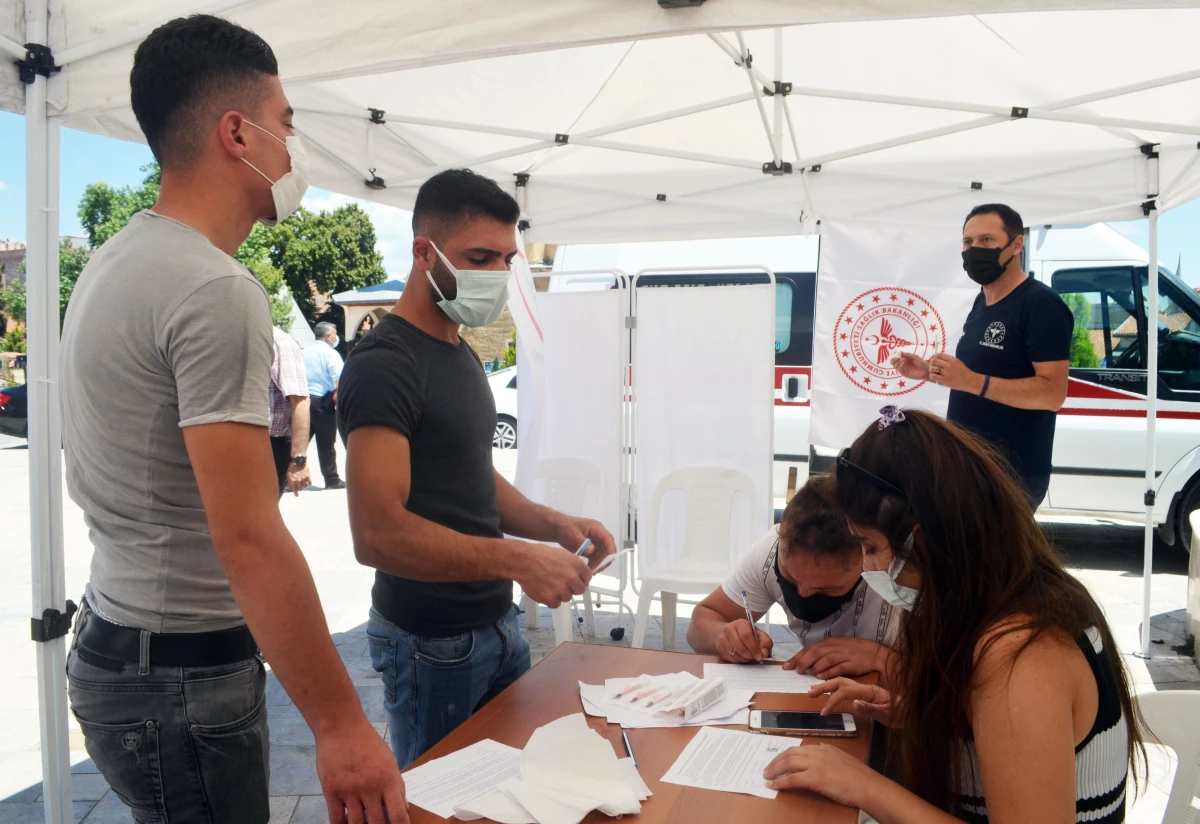 Kovid-19 aşılama oranı en yüksek ikinci kent Amasya\'da aşı çadırları kuruldu