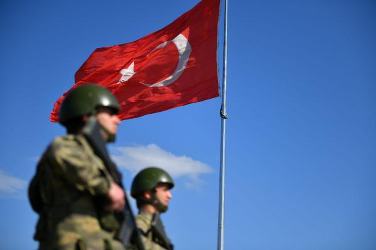 MSB: Yunanistan\'a geçmeye çalışan PKK\'lı 2 terörist yakalandı
