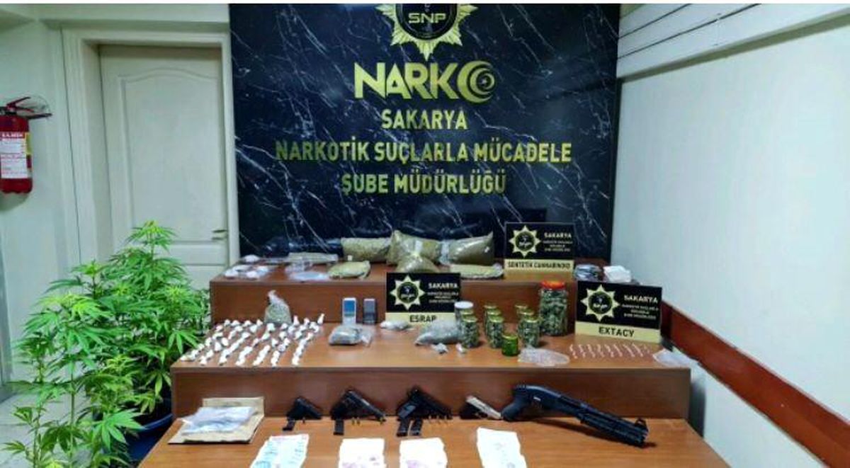 Sakarya\'da bir ayda 10 kişi uyuşturucudan tutuklandı