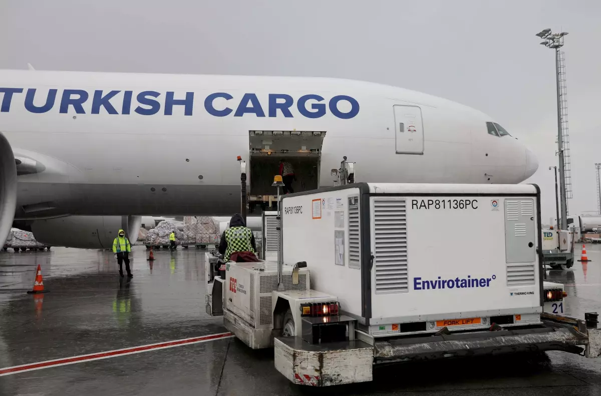 TURKİSH CARGO, DÜNYANIN DÖRT BİR YANINA 100 MİLYON DOZ KORONAVİRÜS AŞISI TAŞIDI