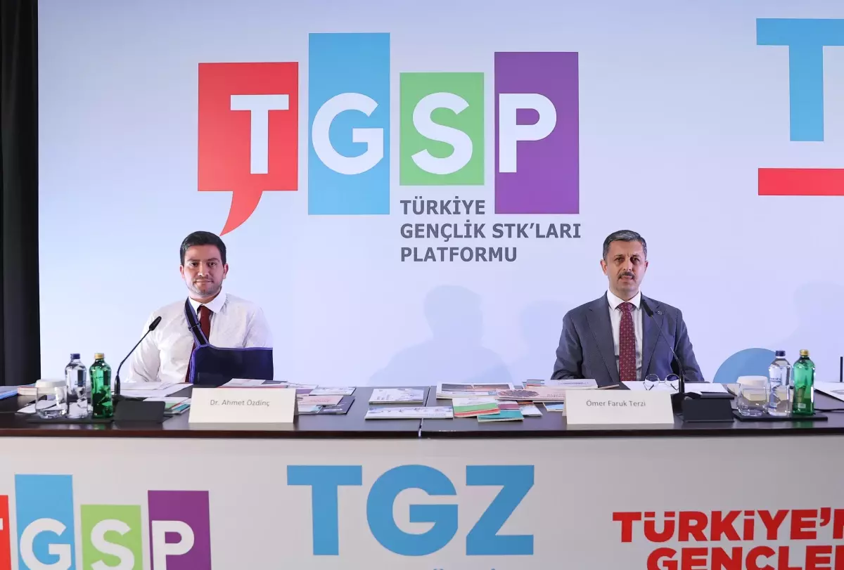 Türkiye Gençlik STK\'ları Platformu, "Türkiye Gençlik Zirvesi" için tanıtım toplantısı düzenledi