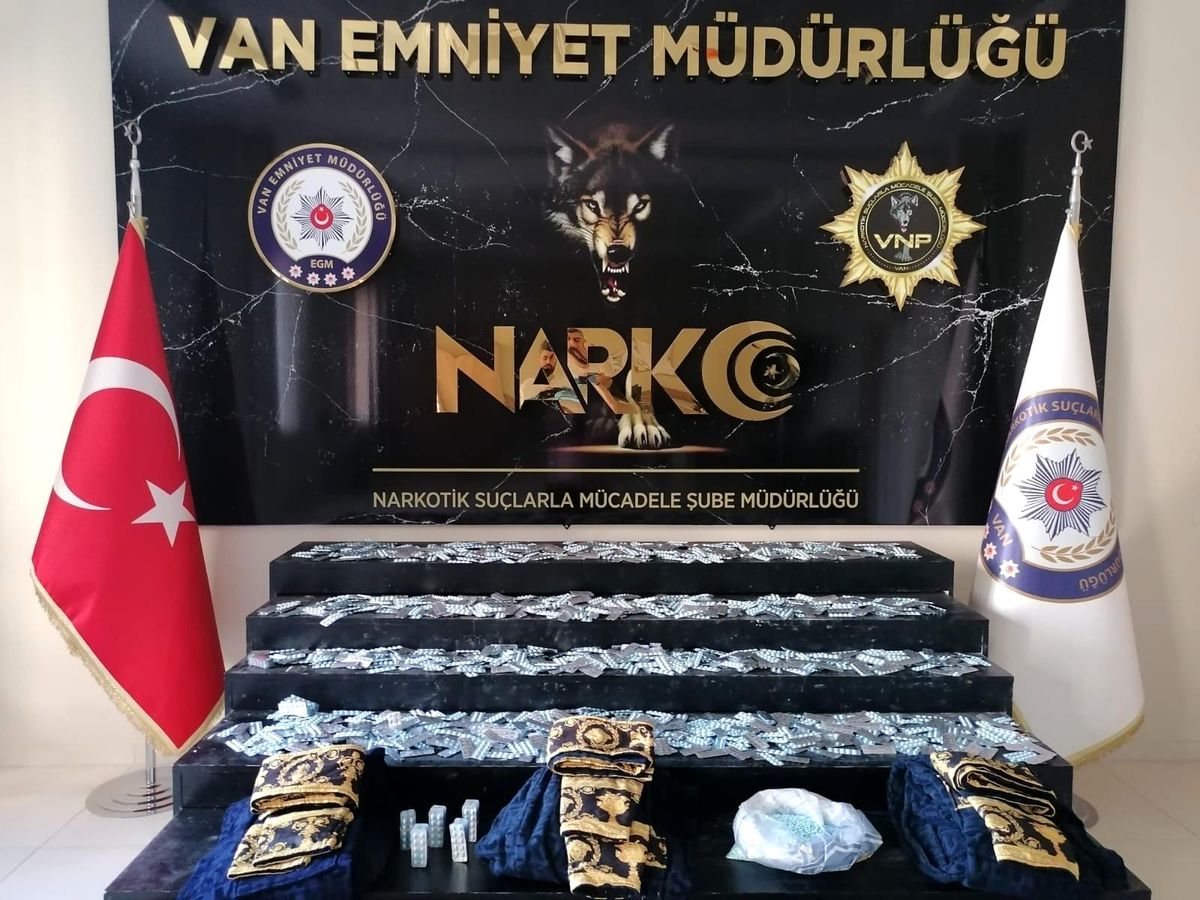 Van\'da 23 bin 720 adet sentetik hap ele geçirildi