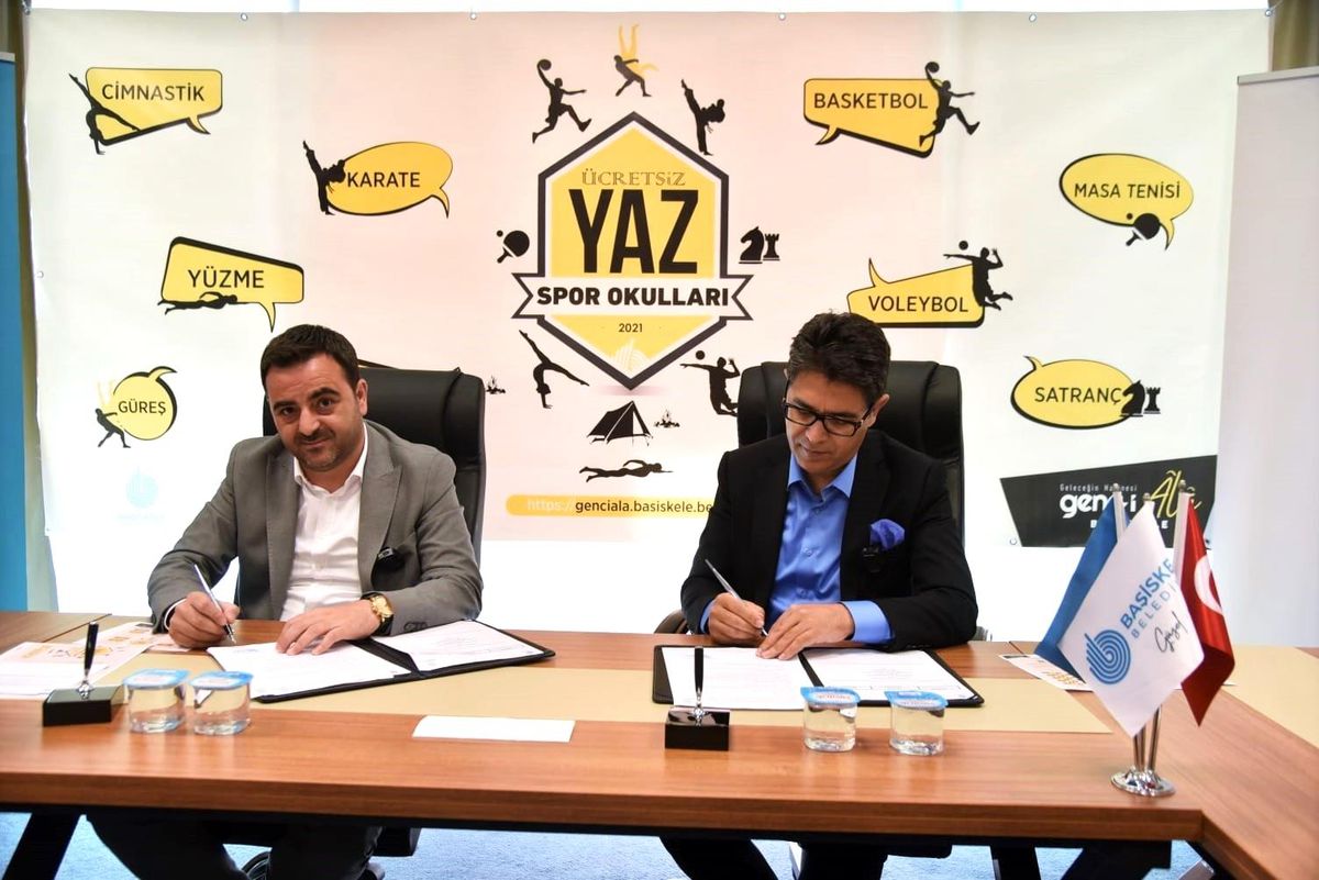 Başiskele\'nin ilk ücretsiz yaz spor okulu için imzalar atıldı