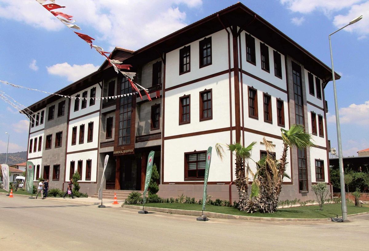 Germencik Belediyesi\'nden, O Muhtara Suç Duyurusu