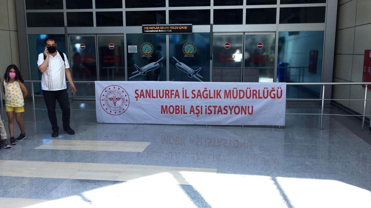 Havalimanına mobil aşı istasyonu kuruldu