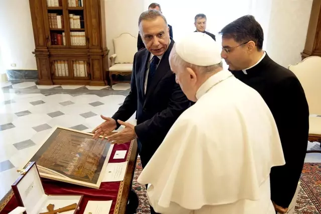 Irak Basbakani El Kazimi Papa Francis Ile Bir Araya Geldi Son Dakika