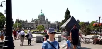 Kanada'daki Kaptan Cook heykeli yerinden söküldü