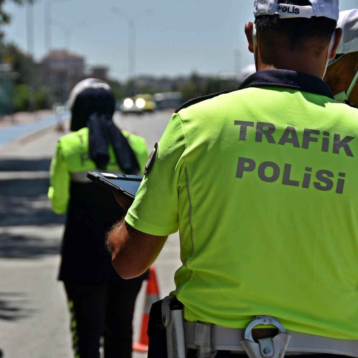 Konya\'da 3 bin 989 sürücüye ceza, 100 araç trafikten men edildi