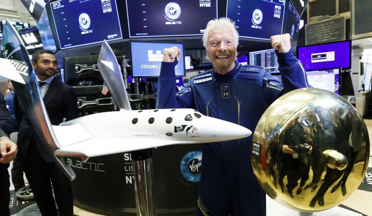 Milyarderlerin uzay yarışı: Branson, Bezos\'tan önce uzaya gidecek