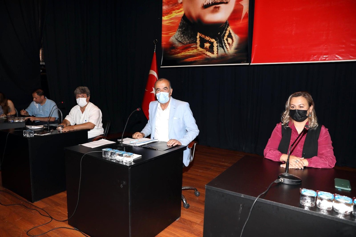 Nejat Biyediç ve Sedat Portakal\'ın ismi Mudanya\'da yaşatılacak