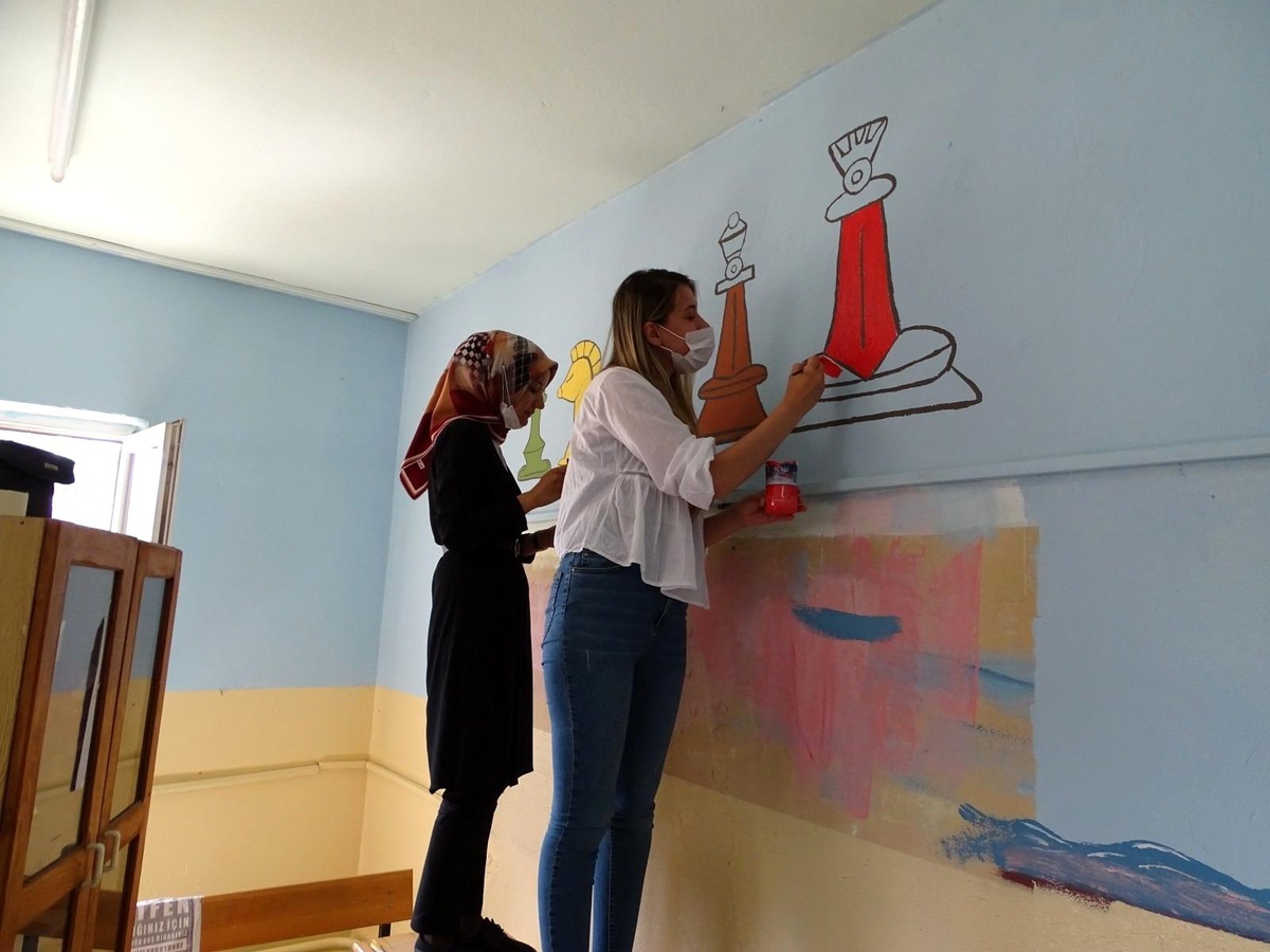 Öğretmenler Zeka Oyunları ve Okuma Atölyesi oluşturdu