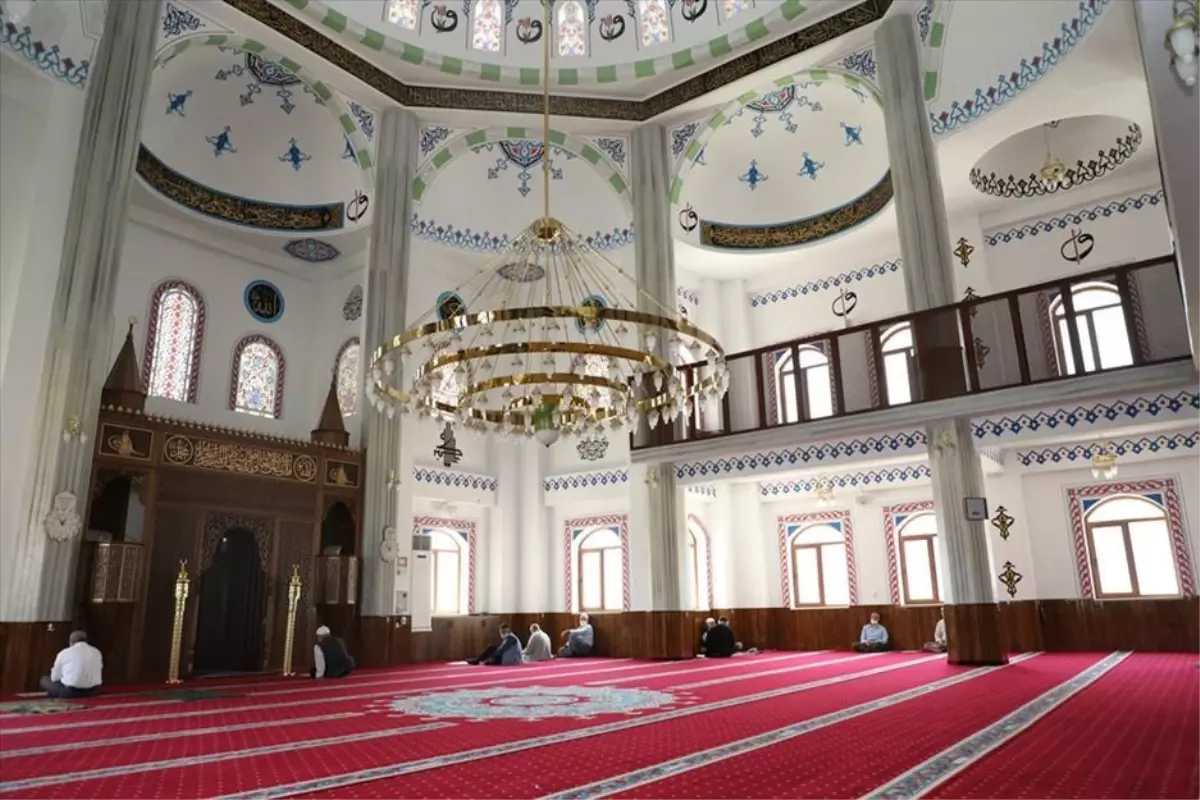 Selahaddin Eyyubi Camii, törenle açıldı