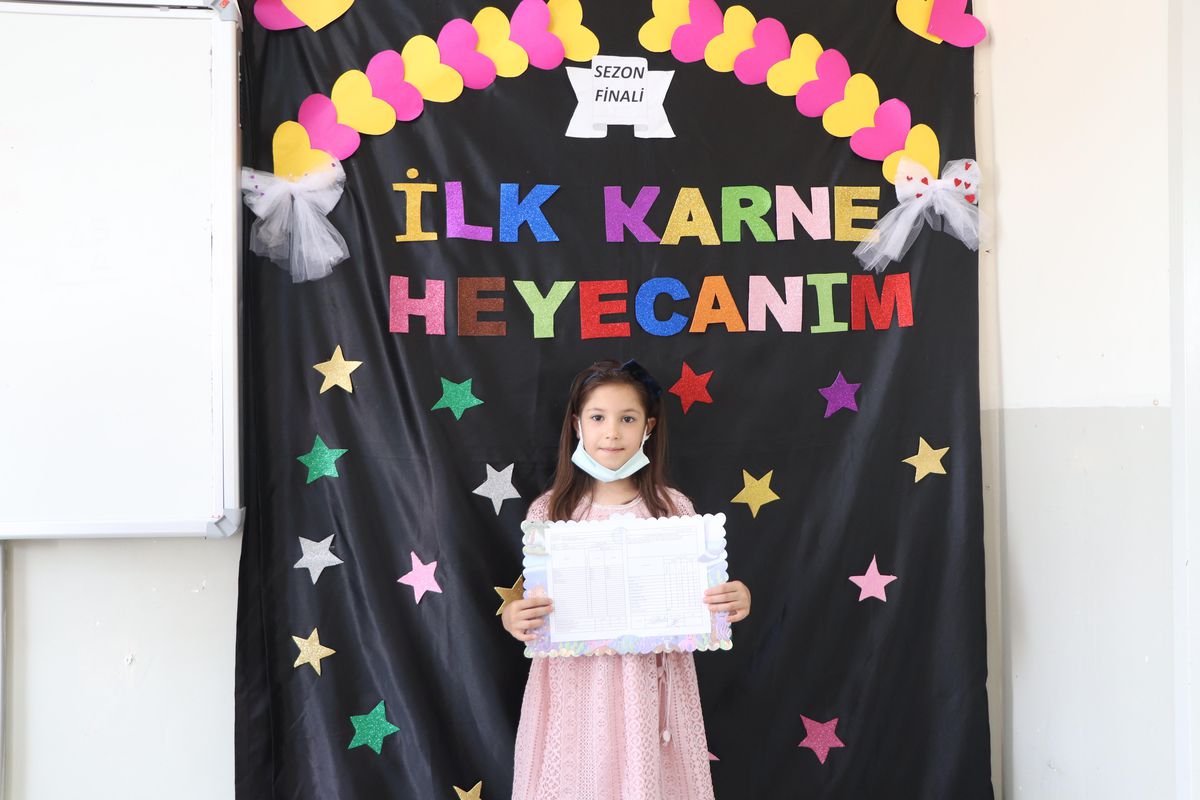 Siirt\'te öğrenciler karne heyecanı yaşadı