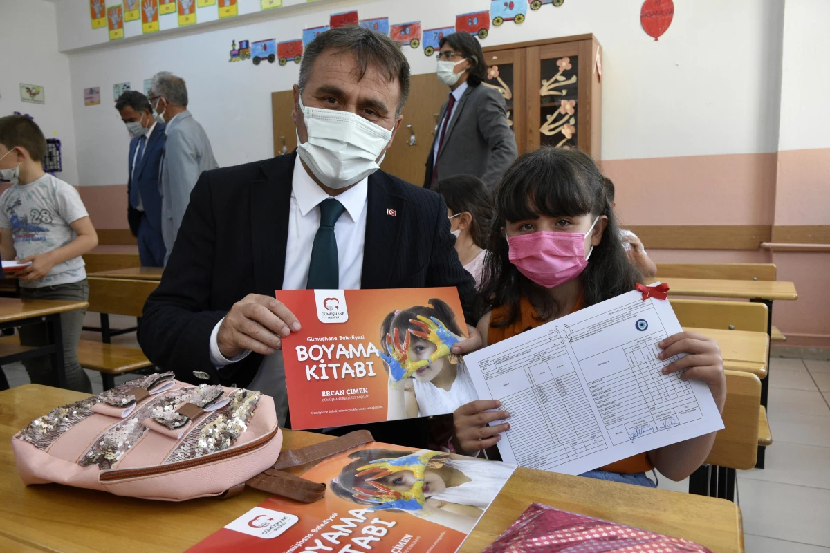 Trabzon ve Gümüşhane\'de okullarda öğrenciler karne heyecanı yaşadı