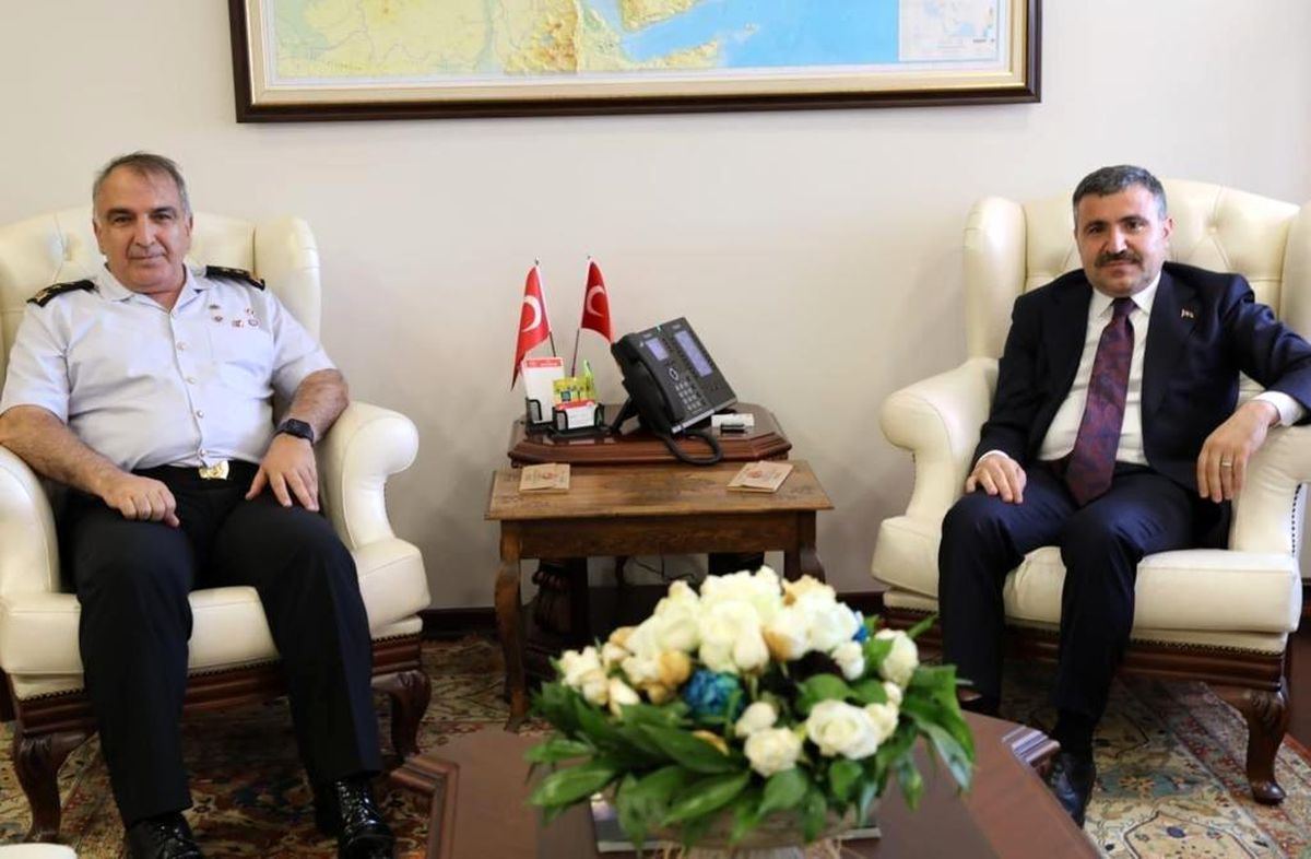 Tümgeneral\'dan Vali Atay\'a ziyaret