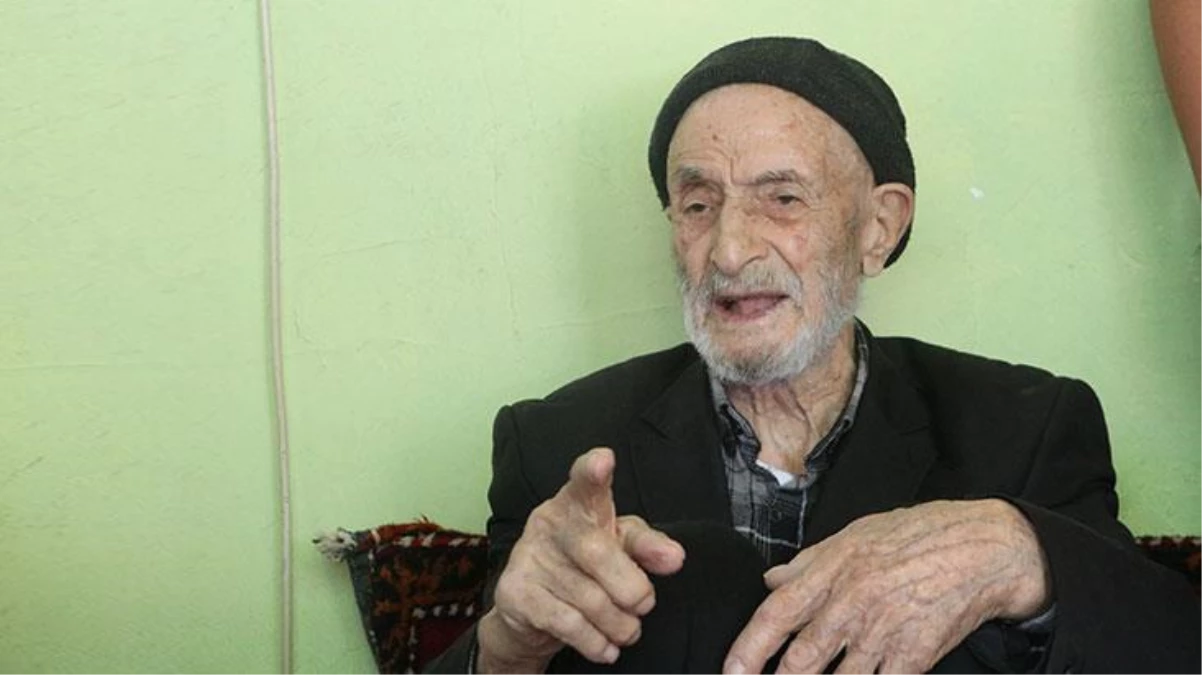 Malatya\'da yaşayan 110 yaşındaki Mahmut dede günde 2 litre kola içiyor