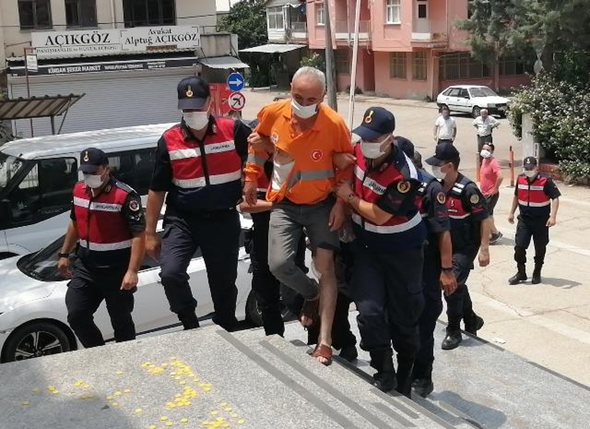 Adana\'da iki aile arasındaki bıçaklı kavgayla ilgili 1 kişi tutuklandı
