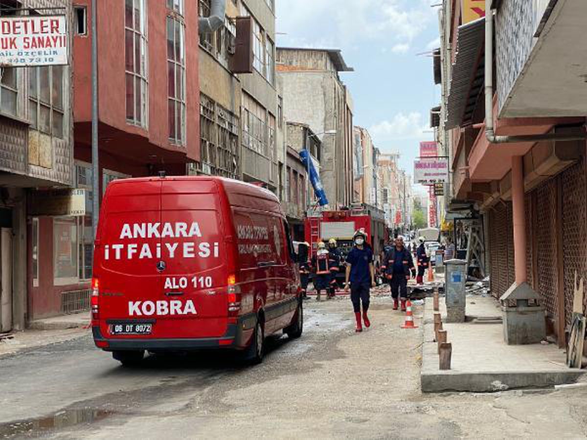 Ankara\'da 2 katlı binadaki dükkanda patlama: 2 yaralı (2)