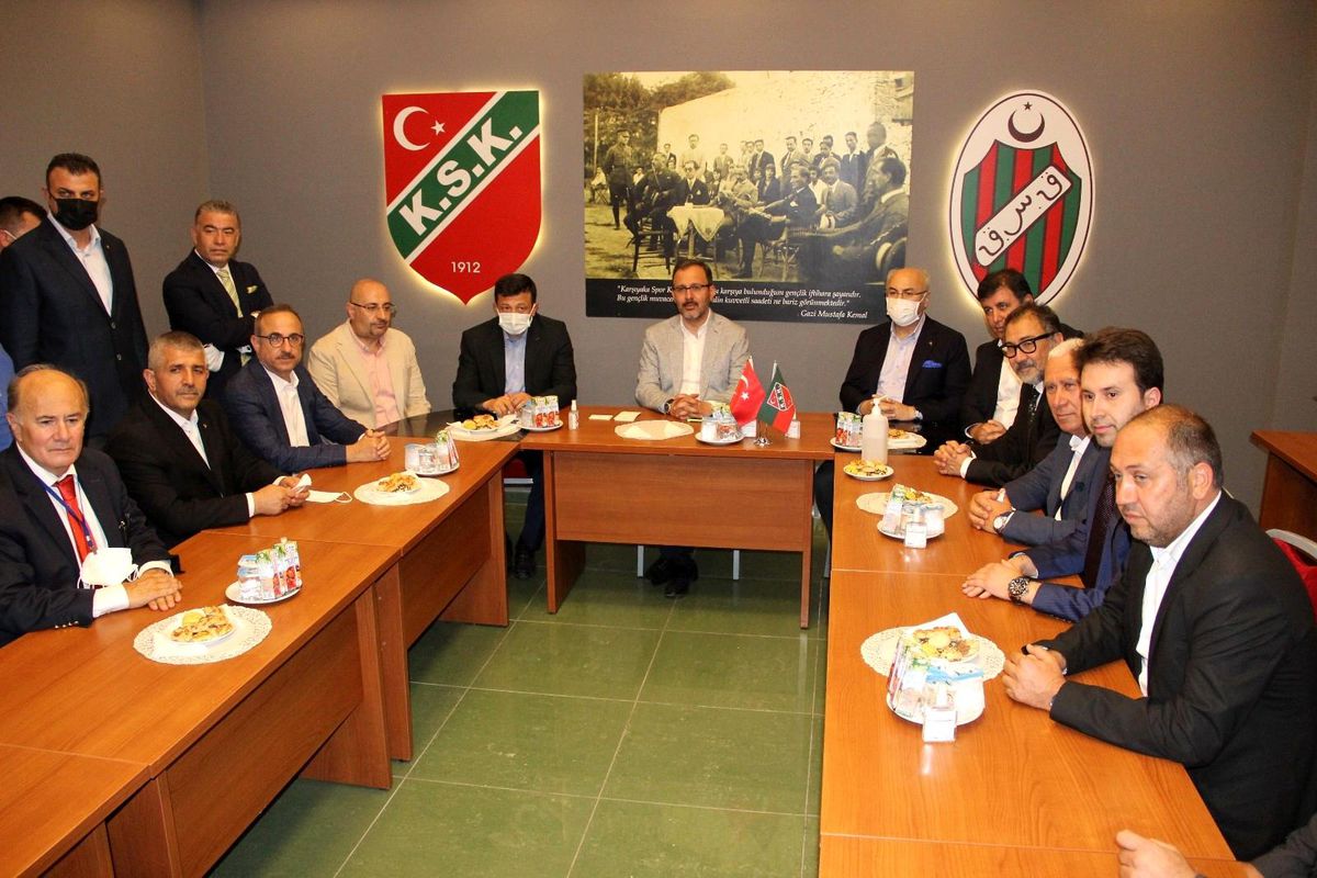 Son dakika haber! Bakan Kasapoğlu\'ndan Karşıyaka\'ya stat müjdesi