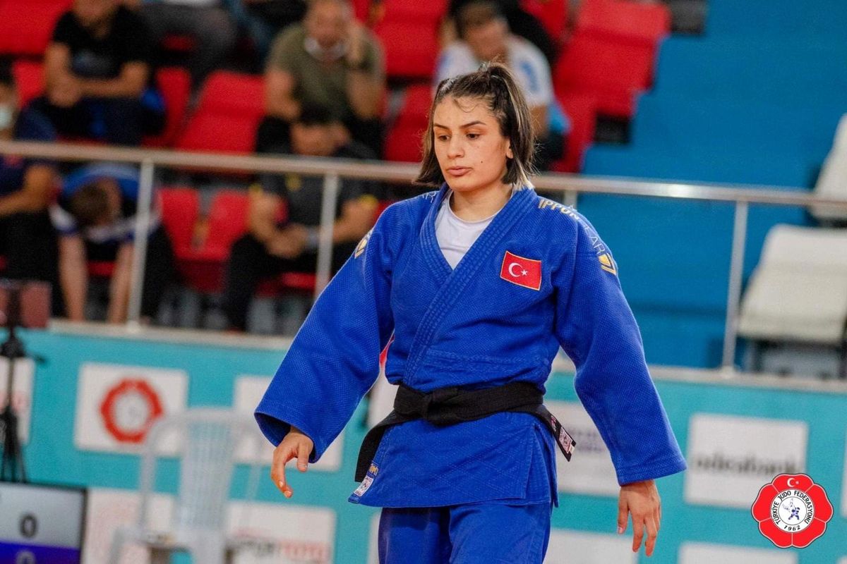 Bartın Üniversitesi öğrencisi Hasret Bozkurt, Türkiye ikincisi oldu