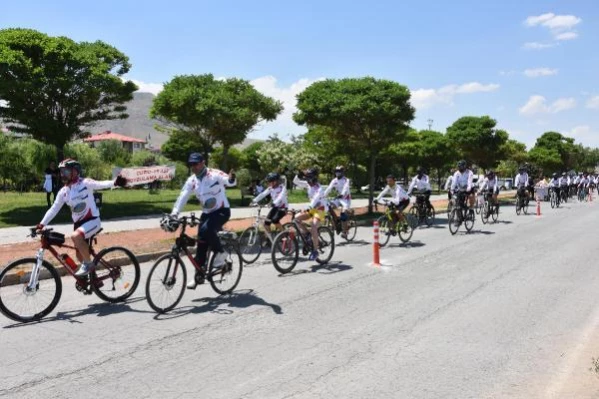 Bitlis Nemrut'tan Adıyaman Nemrut'a bisiklet turu başladı
