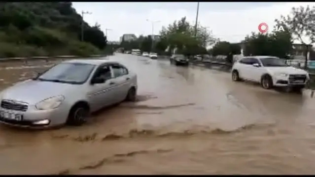 Bursa-İstanbul yolu sular altında kaldı