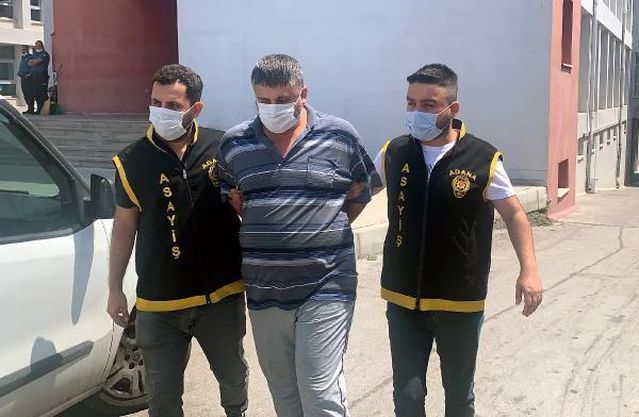 ÇANTA ÇALIP, OTOMOBİLLERİN LASTİĞİNİ KESEN ŞÜPHELİ YAKALANDI