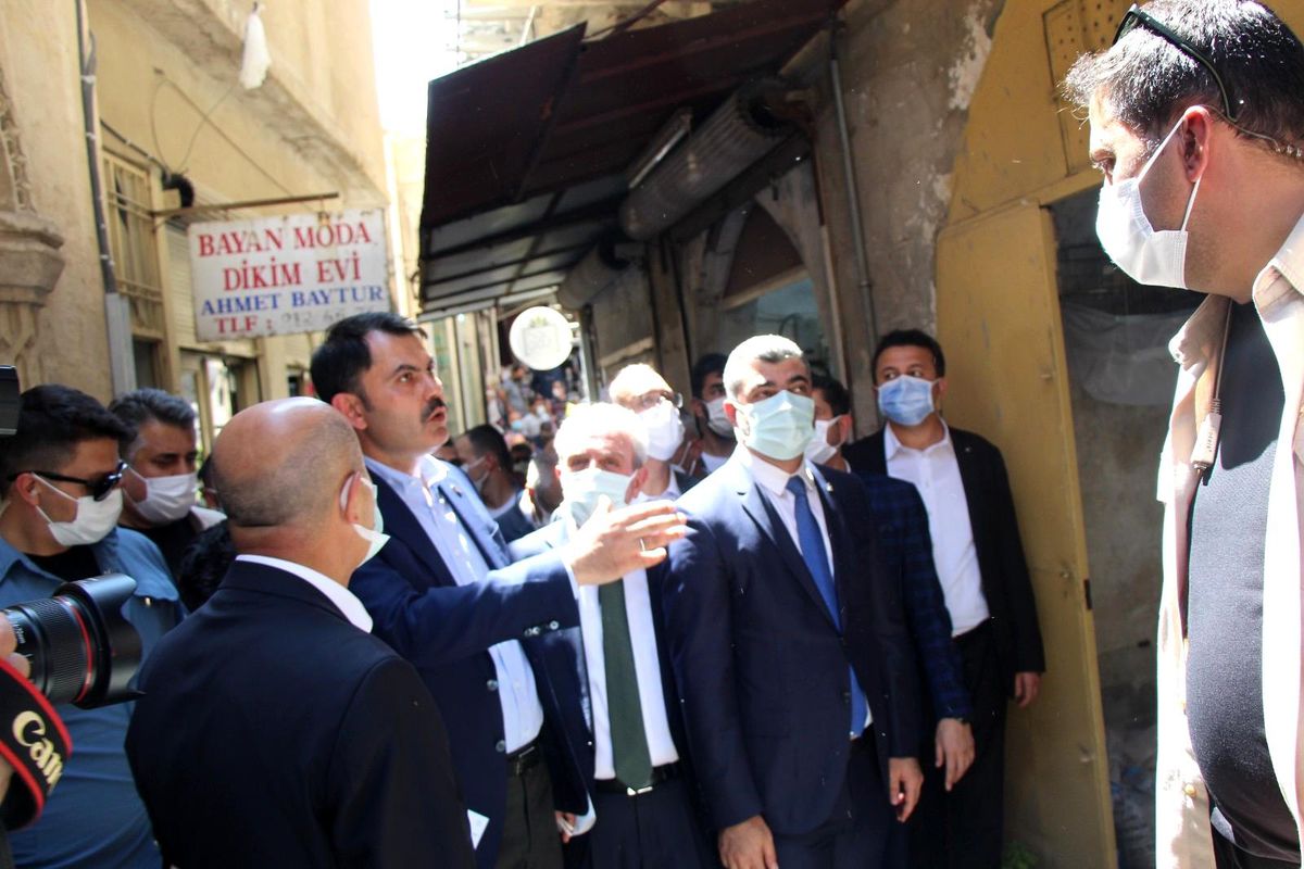 Son dakika haberi! Çevre Şehircilik Bakanı Murat Kurum, Mardin\'de esnafı ziyaret etti
