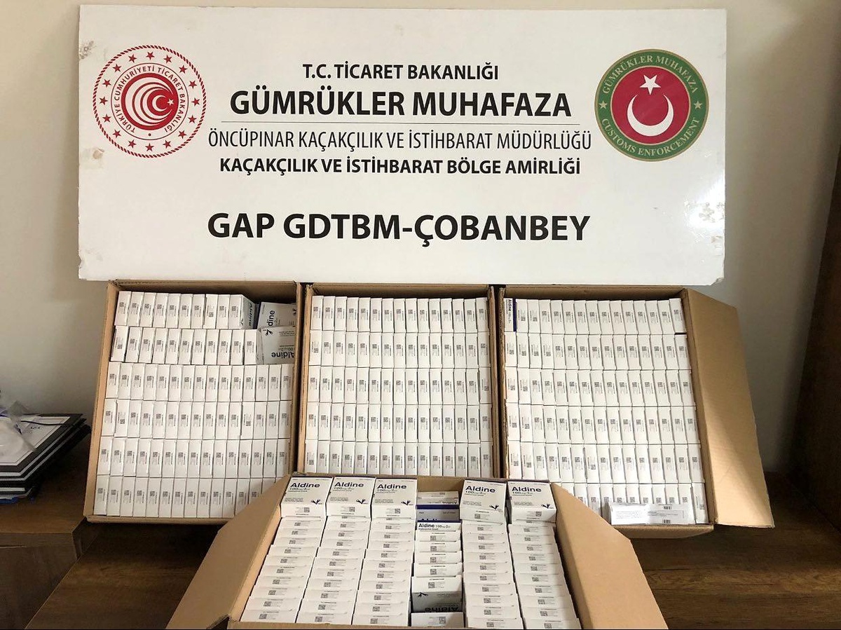 Çobanbey Gümrük Kapısında kırmızı reçeteli ilaç yakalandı