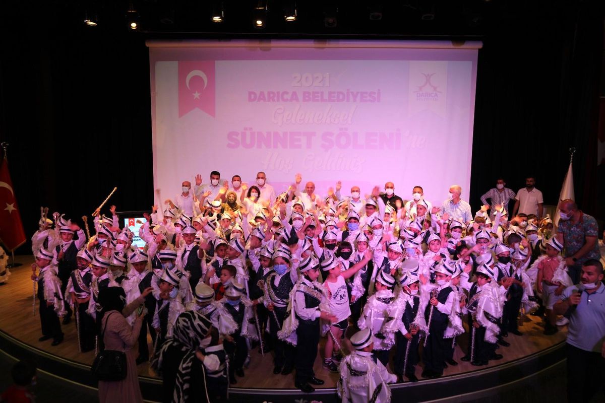 Son Dakika | Darıca\'da 500 çocuk erkekliğe ilk adımı attı
