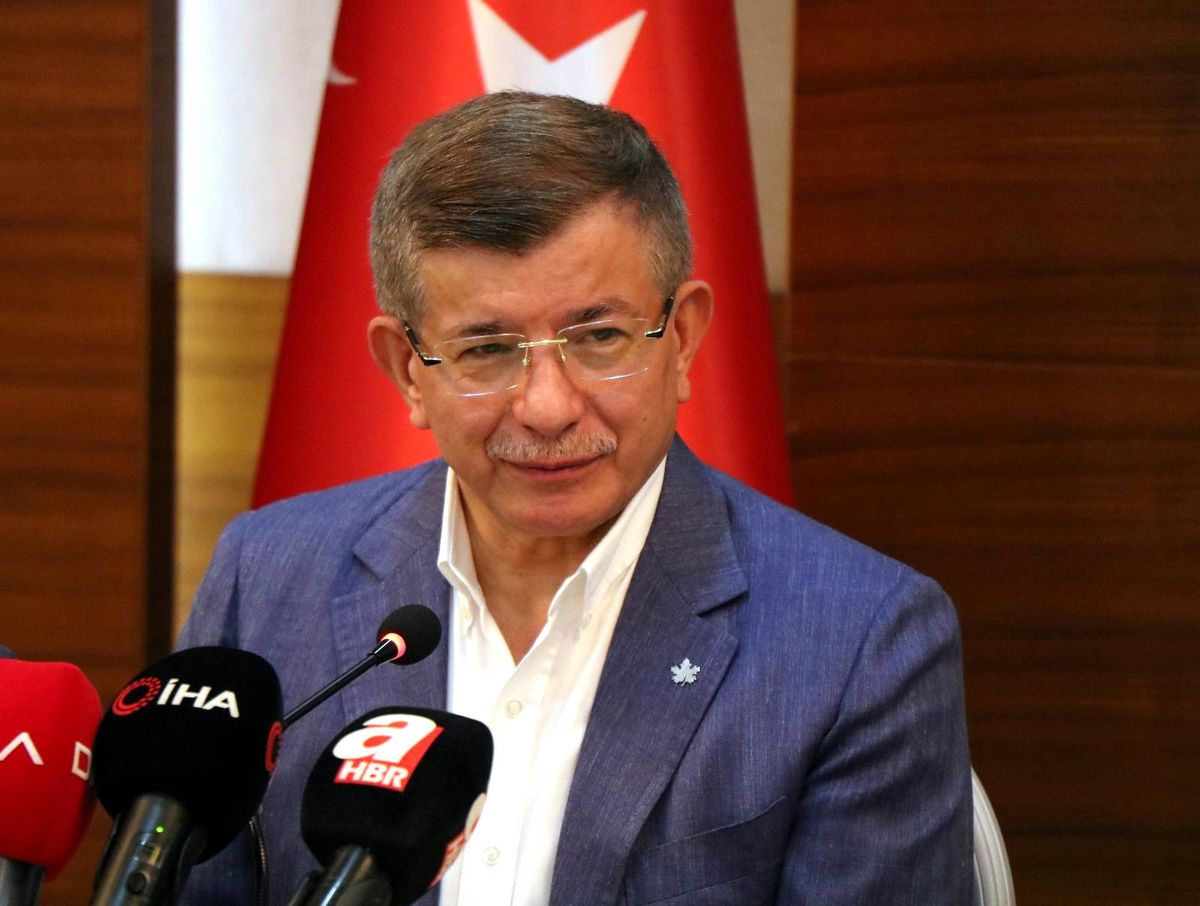 Davutoğlu: "Muhalefet ile çok yakın temaslarımız var"