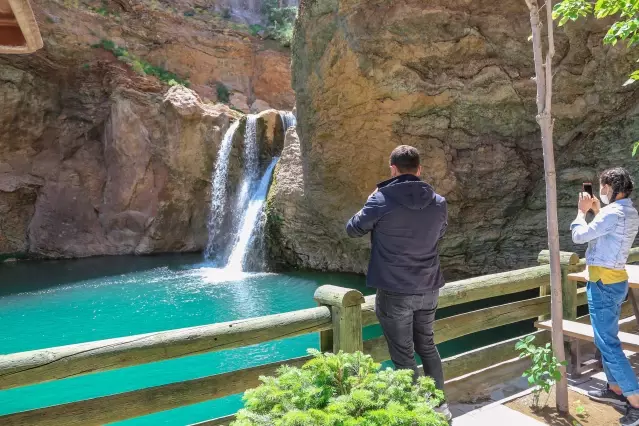 Doğaseverlerin uğrak noktası: Çetmi Şelalesi