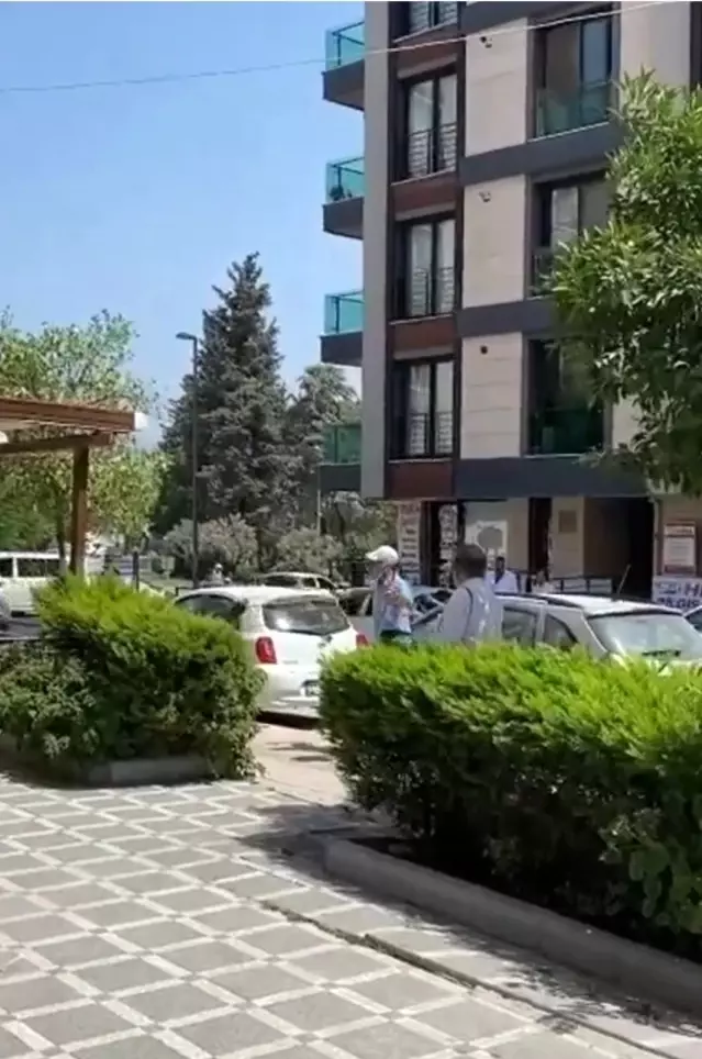 Hatay'da düğüne denk gelen temizlik görevlisi oynaması