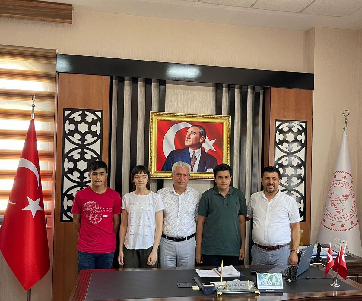 İslahiye Milli Eğitim Müdürü Çetin, LGS\'de dereceye öğrencileri kabul etti