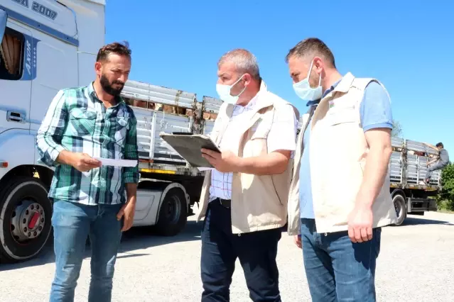 Kurbanlık hayvan sevkiyatı başladı, sıkı denetimler sürüyor Kurbanlık hayvan sevkiyatı başladı, sıkı denetimler sürüyor