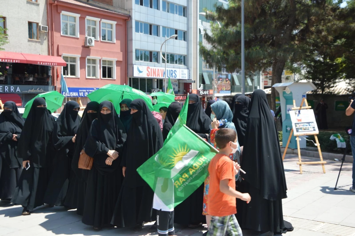 Mısır\'daki idam kararları Elazığ\'da protesto edildi