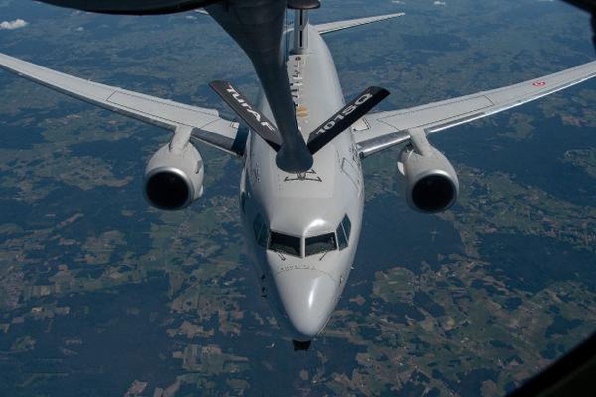 MSB: HİK E-7T uçağı, Avrupa hava sahasında komuta kontrol görevi yaptı