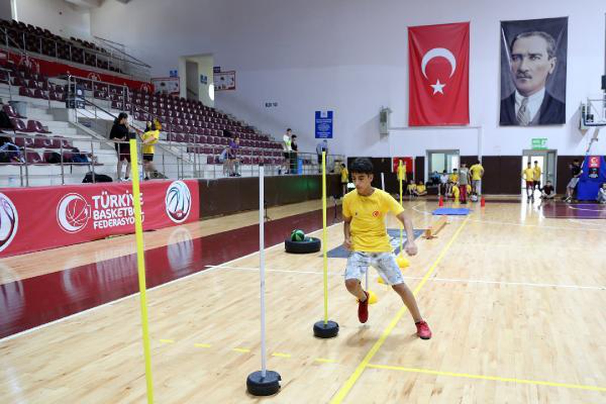 Sınav parkurunda spor liselerine hazırlanıyorlar