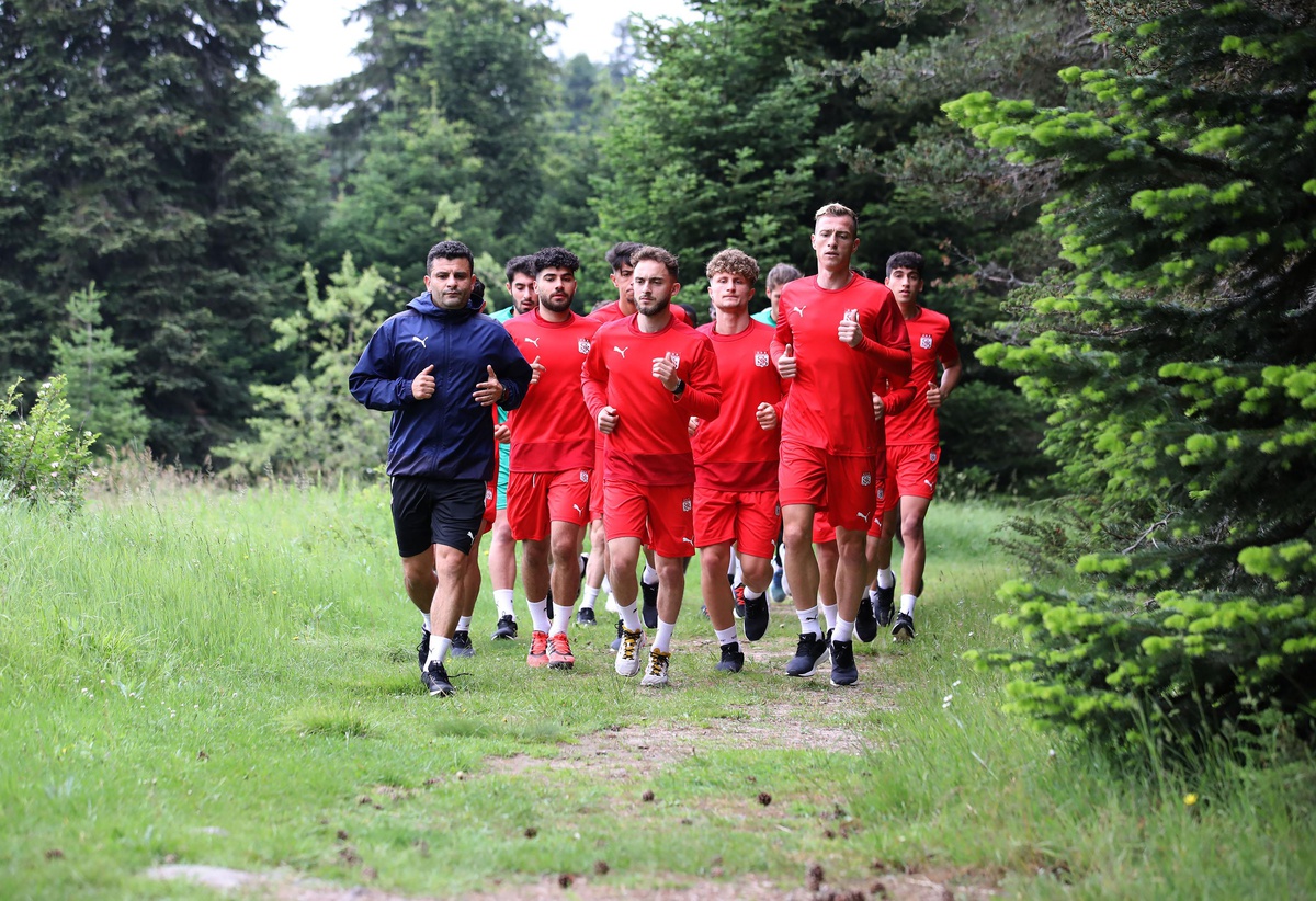 Sivasspor, yeni sezon hazırlıklarını sürdürüyor