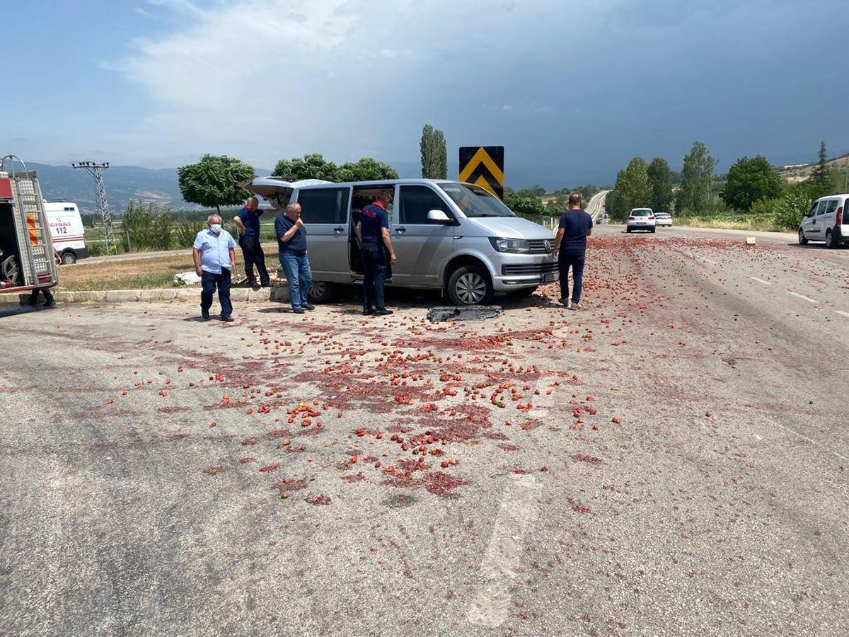 Tokat\'ta cip ile panelvan araç çarpıştı: 5 yaralı