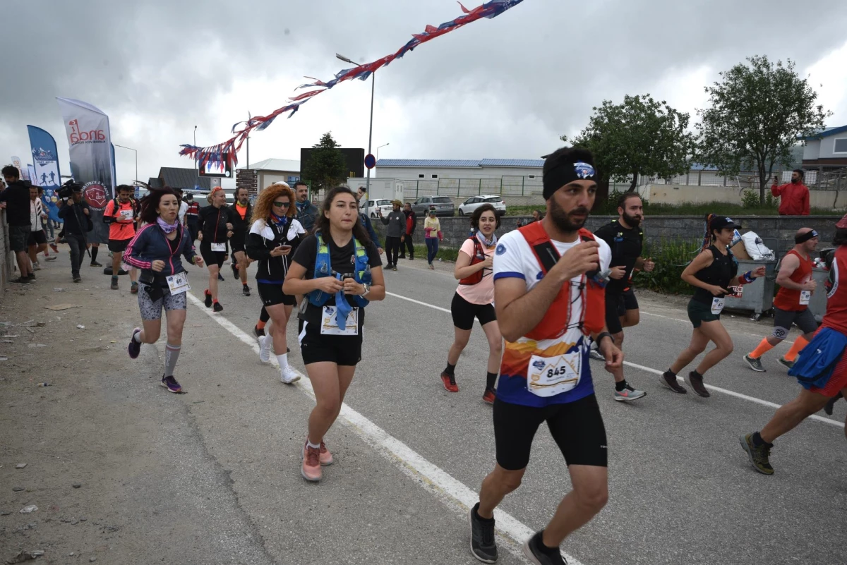 Uludağ Premium Ultra Trail koşusu başladı