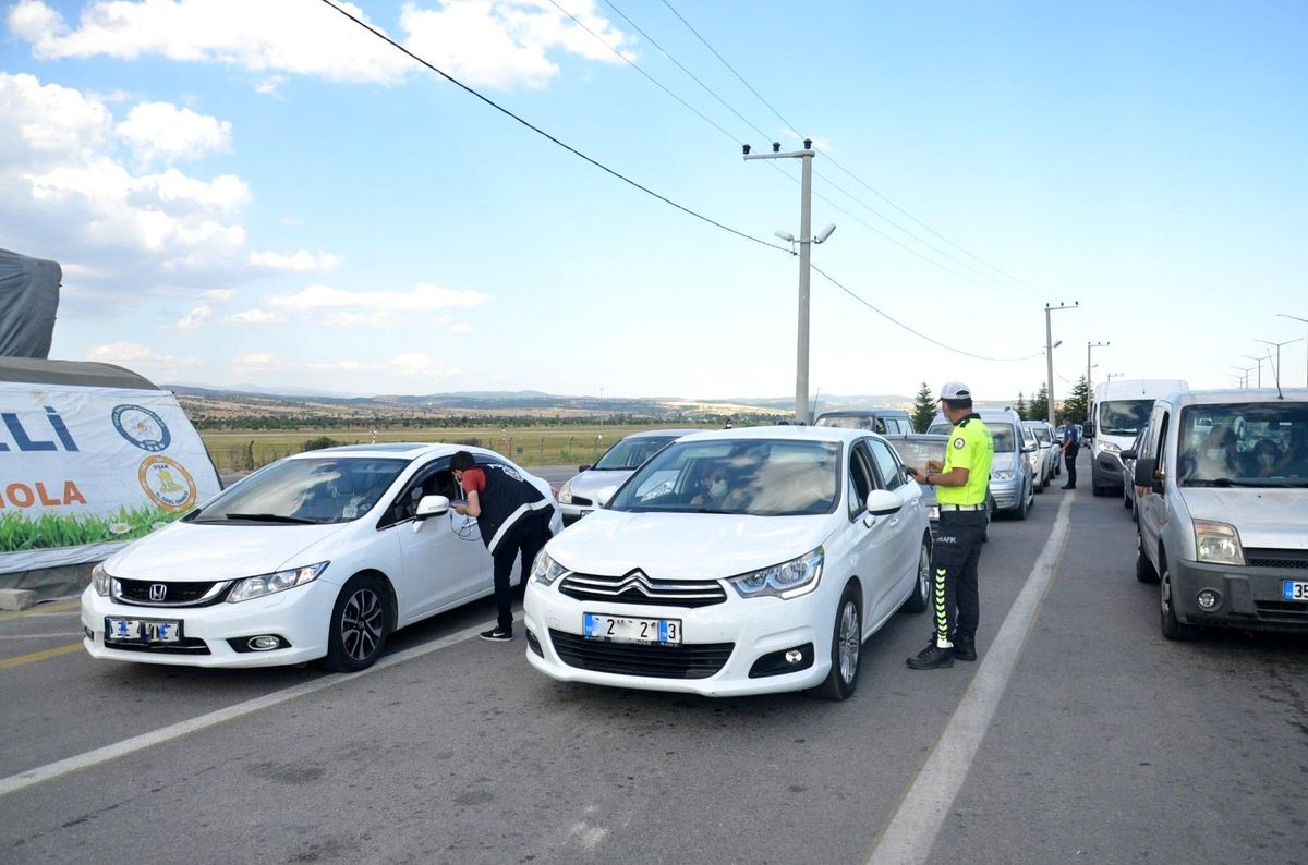 Uşak\'ta 42 araç trafikten men edildi