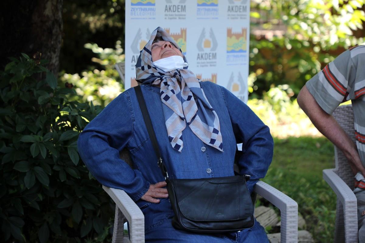Yaşlılar Kulübü\' Üyeleri \'Tıbbi Bitkiler Bahçesi\'nde